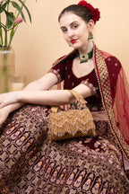 Eeth Gold Beads Crystal Embellished Clutch