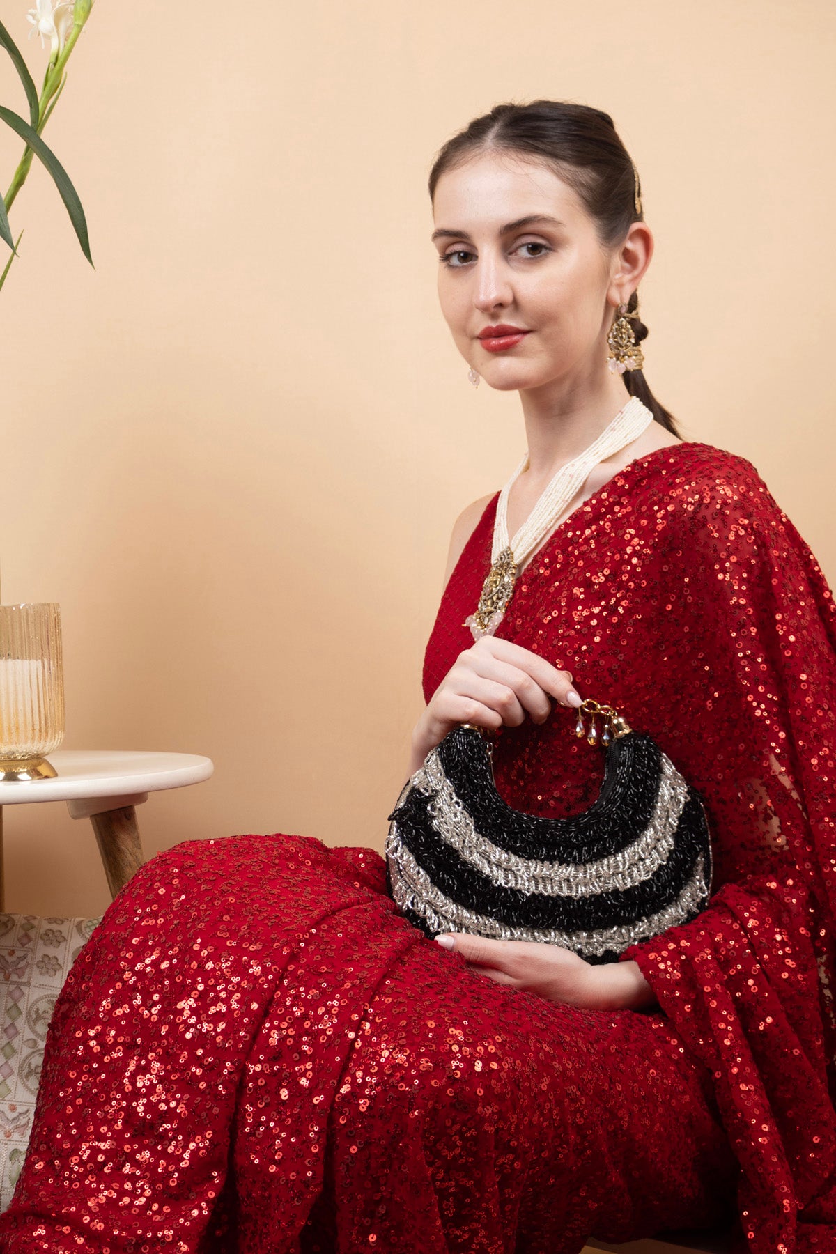 Eeth Black & Silver Cut Dana Work clutch