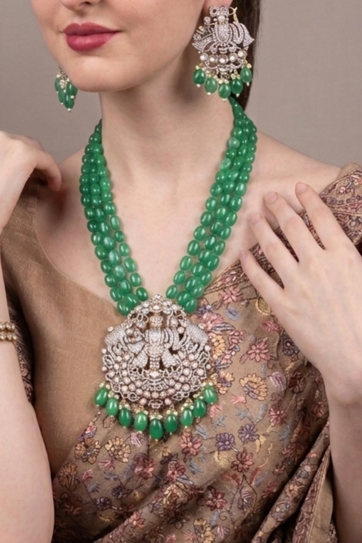 Grand Kundan Luxury Necklace Set